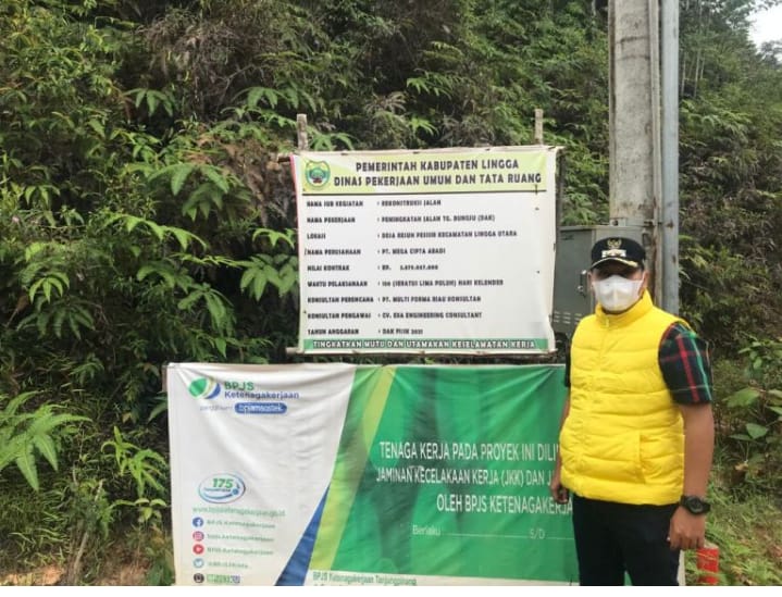 Neko Wesha Pawelloy Tinjau Beberapa Proyek Jalan