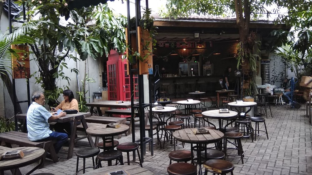 Camden Bar Cikini, Tempat Minum Bir Paling Seru
