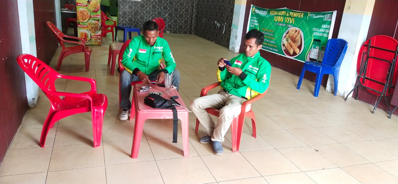 Dampak Covid-19, Ojol Dumai Sepi Orderan
