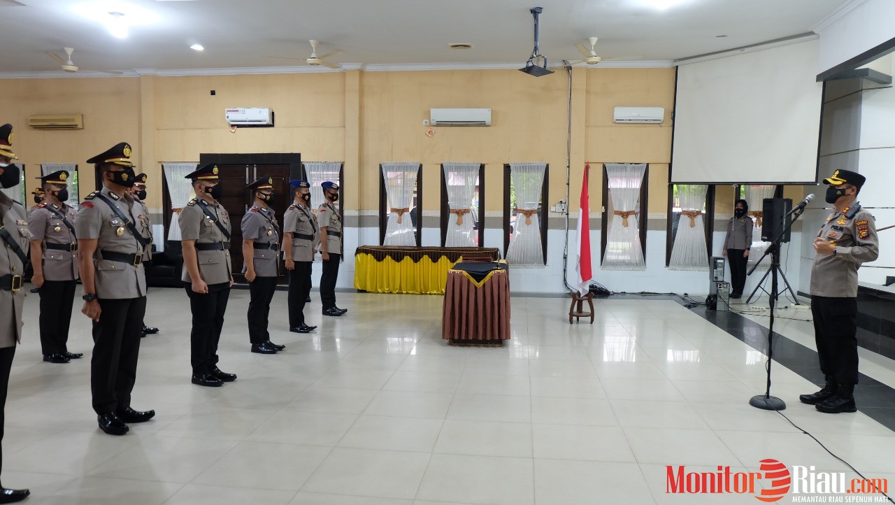 Dipimpin Kapolres, 5 Perwira Polres Dumai Lakukan Sertijab