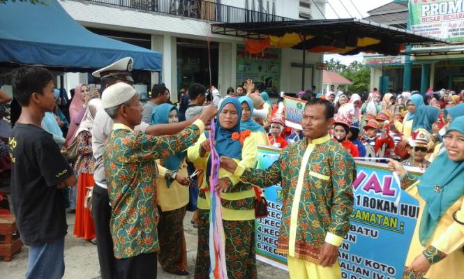 Anak-anak RA Gelar Karnaval dan Panggung Gembira