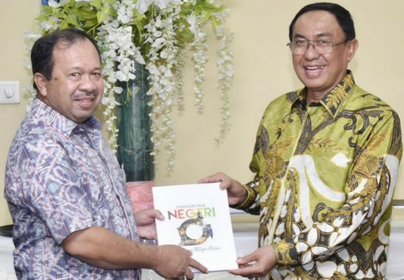 Bupati Inhil Pimpim Delegasi Lobi Pusat untuk Dongkrak Harga Kelapa