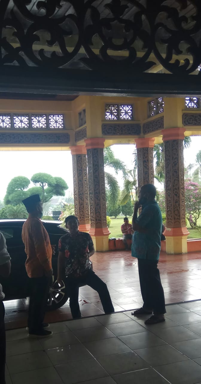 Alat Termometer Tidak Ada, Bupati Harris Sempat Terhalang Masuk Kantor