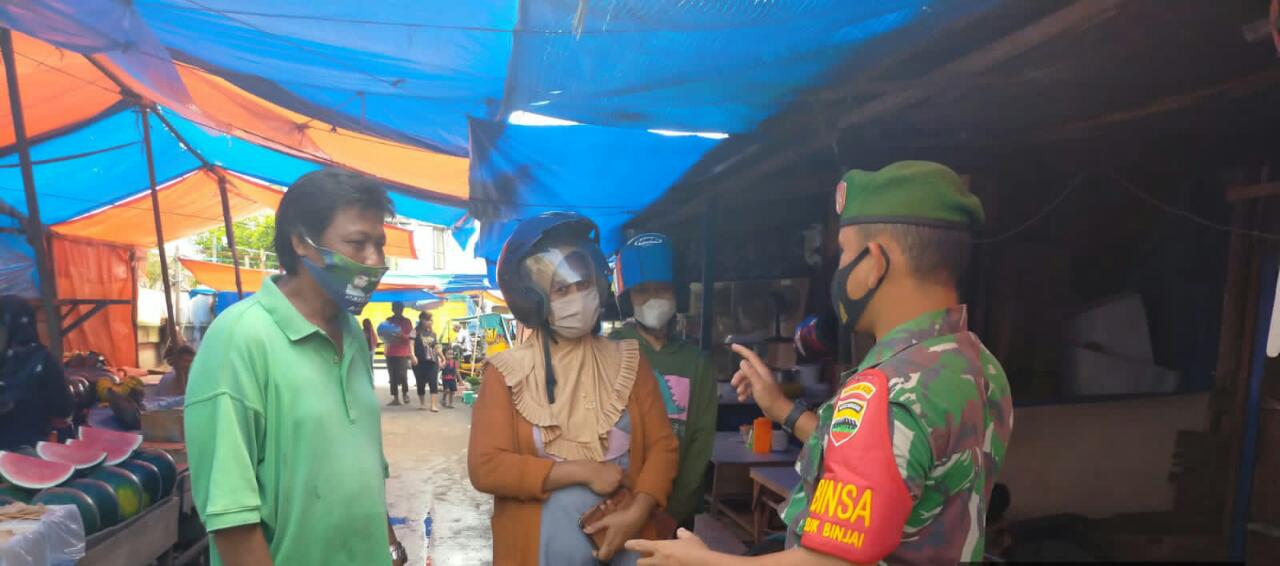 Antisipasi Covid-19, Sertu Arjuna Endar Turun ke Pasar