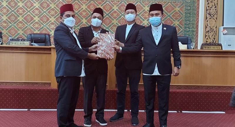 Tarik Restribusi, Percepatan Penerbitan Perda Jadi Prioritas
