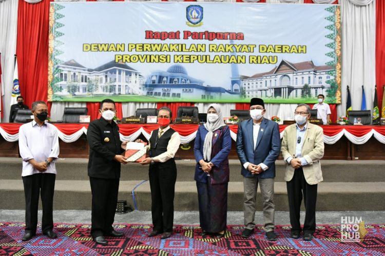 Gubernur Kepri Sebut Ranperda LPP APBD Tak Sekedar Memenuhi Amanat