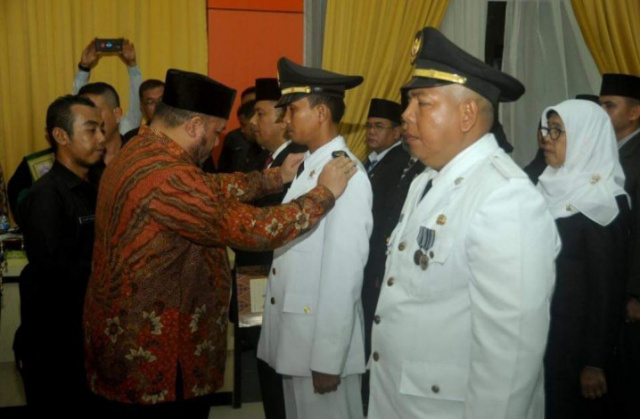 Bupati Inhu Lantik 5 Camat Baru