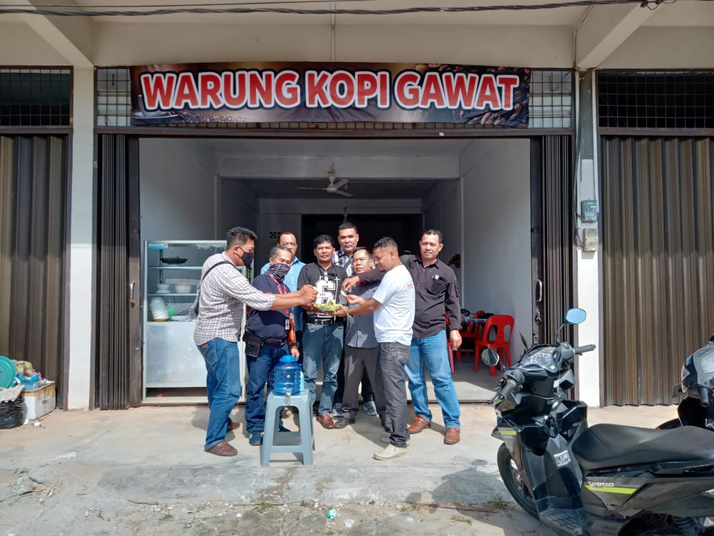 Semaraknya Peresmian Warung Kopi Gawat Kepri