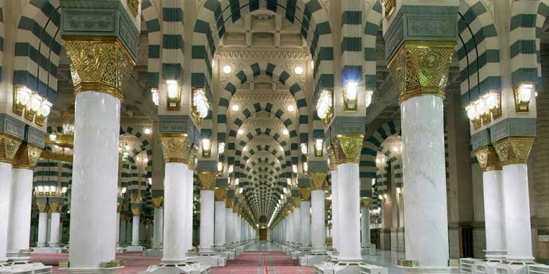Masjid Nabawi Mulai Dibuka, Ibadah Haji Belum Ada Kepastian