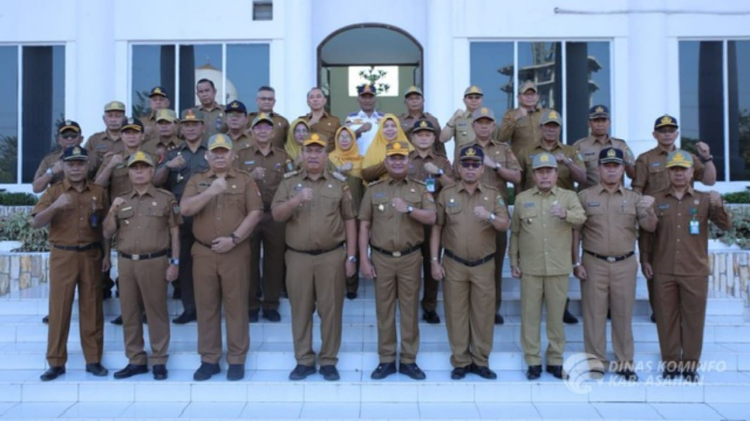 Bupati Asahan Memimpin Apel Perdana    