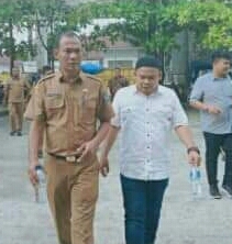 Kepala Disperindag Bersama DPRD Kabupaten Labuhanbatu Meninjau Langsung Kawasan Pasar Gelugur