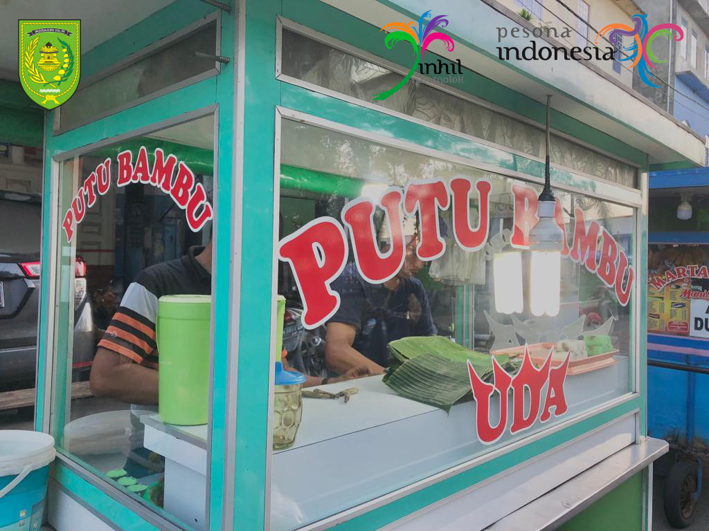 Kue Putu Bambu, Jajanan Tradisional yang Sangat Mudah Didapat di Tembilahan