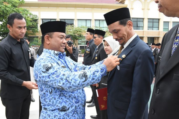 334 ASN Kampar Terima Penghargaan Satya Lencana Karya Satya