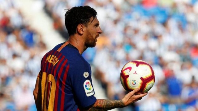 Bos Man City Tawarkan Gaji Tiga Kali Lipat untuk Messi