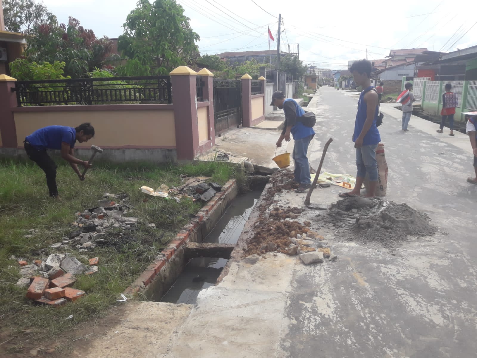 Peringati HUT RI ke-76, Warga RT 18 Rimba Sekampung Gelar Goro Bersama