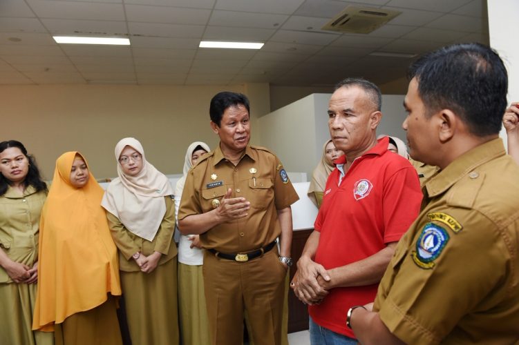 Pelayanan Pegawai DPMPTSP Kepri Bikin Wagub Kecewa
