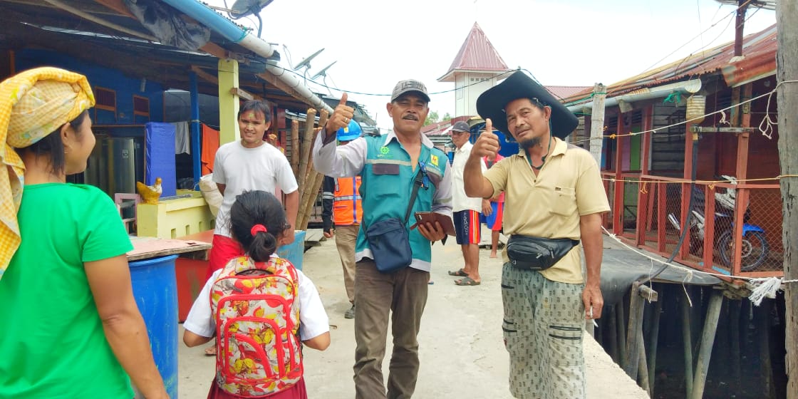 Ada Percikan Api Dari Kabel Listrik PLN, Warga Jalan Mawar Panik Berhamburan Keluar Rumah