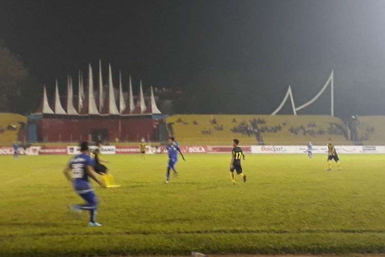 PSPS Riau Lawan Semen Padang pada Final