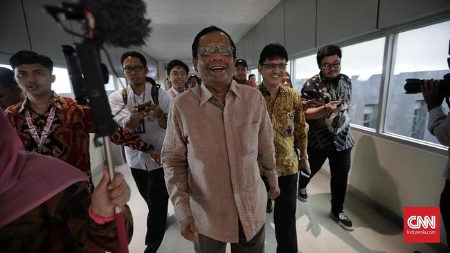 Respons Aksi China, Mahfud Sebut Natuna Diperkuat