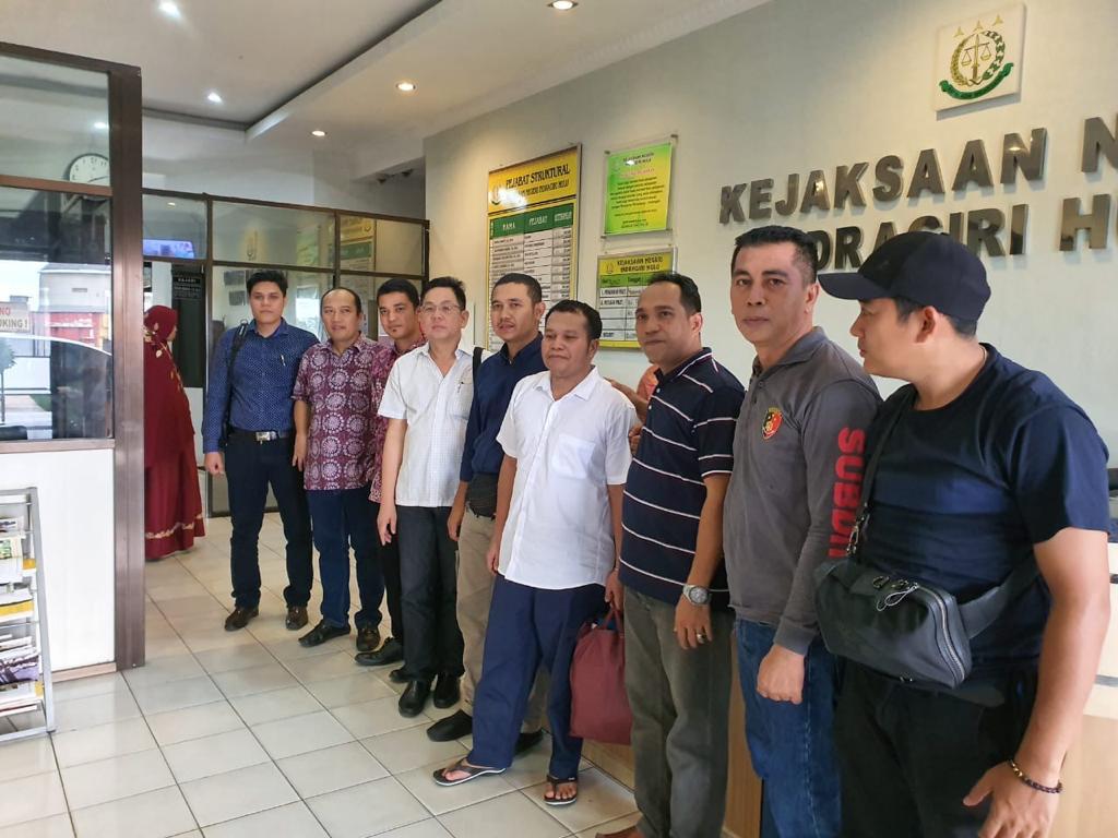 Berkas Dinyatakan Lengkap, Penyidik Serahkan Tersangka Dan Barang Bukti Karhutla Korporasi PT Teso