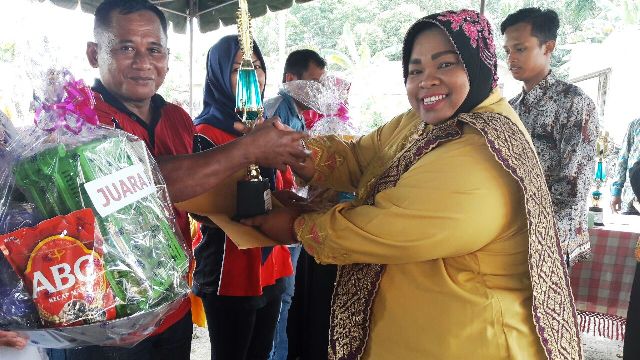 Unik, Petria Gelar Lomba Masak Nasi Goreng bagi Kaum Pria