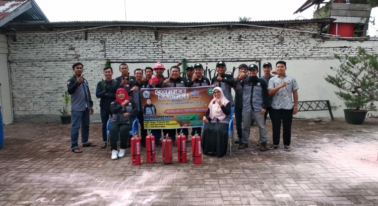 Asosiasi Ahli K3 Komisariat Dumai Berbagi dan Sosialisasi APAR