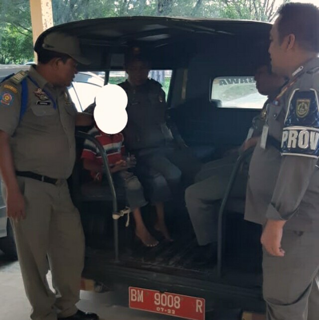 Satpol PP Dumai Amankan Pengamen di Bawah Umur