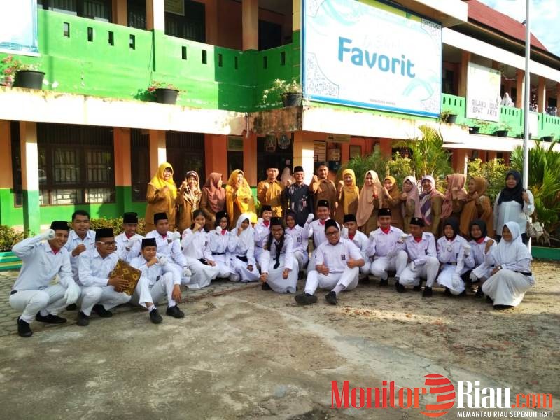KPU Dumai Sosialisasi ke Empat Sekolah