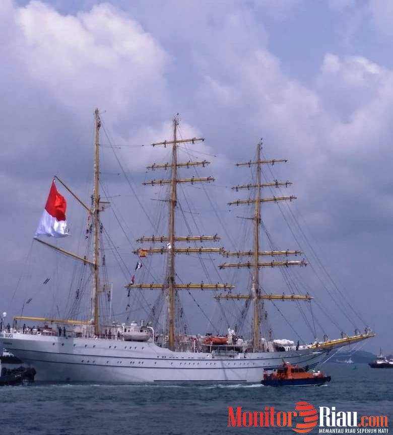 Danlanal Batam Saksikan Pelepasan KRI Bima Suci