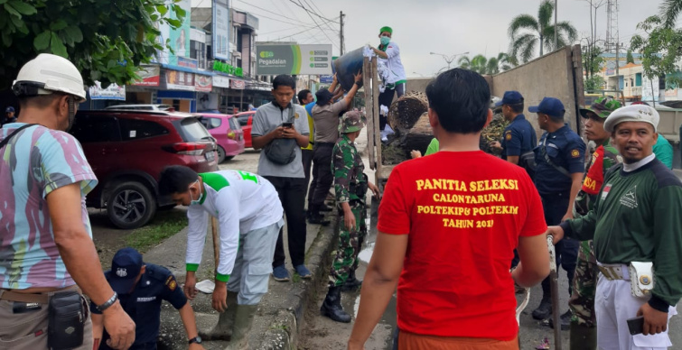Polsek Pangkalan Kerinci Goro Bersama Warga Masyarakat dan PT RAPP