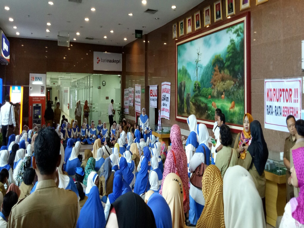 Nasib Tenaga Medis RSUD Arifin Ahmad Ditangan Gubernur Riau