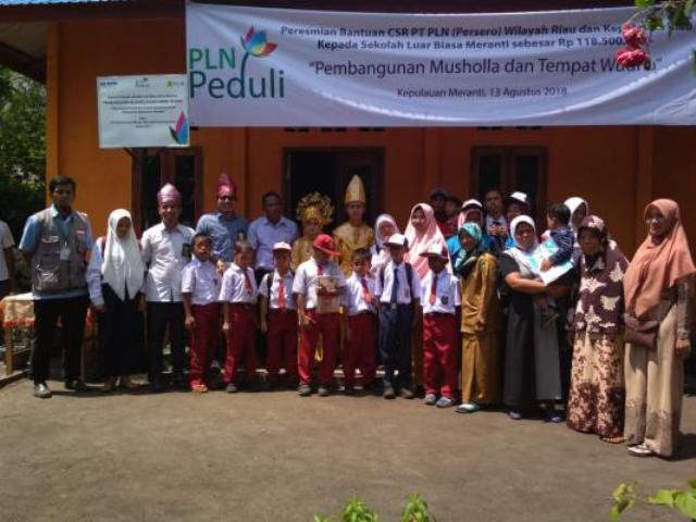 Usai Dibangun, CSR PT PLN Wilayah Riau dan Kepri Resmikan Pemakaian Mushalla SLB Sekar Meranti