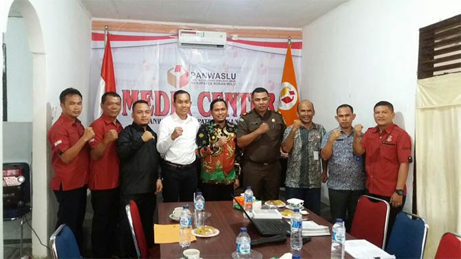 Panwaslu Rohul Gelar Rakor Pembentukan Pokja Sentra Gakumdu