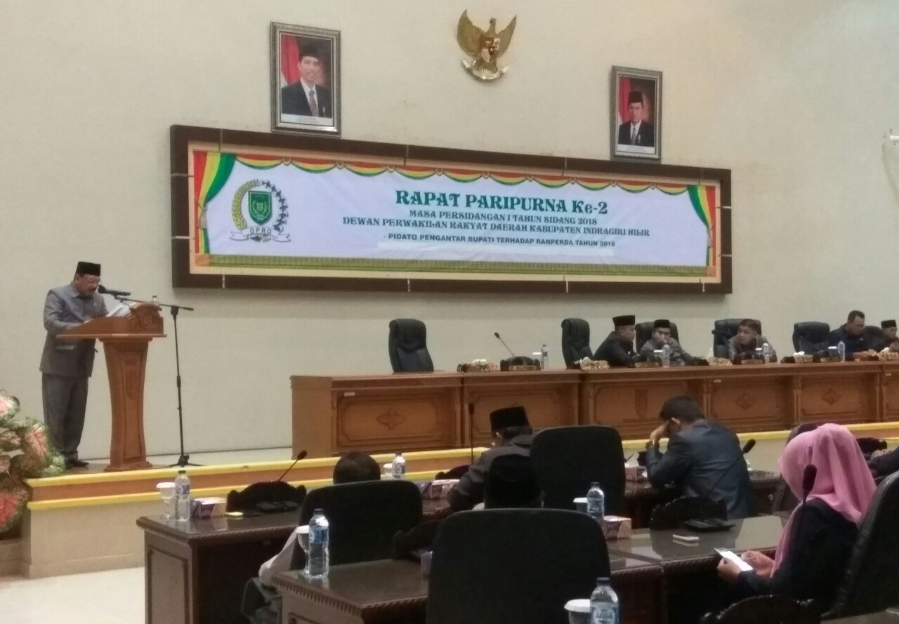 Sekda Inhil Sampaikan Pidato Pengantar 8 Ranperda pada Rapat Paripurna Ke-2
