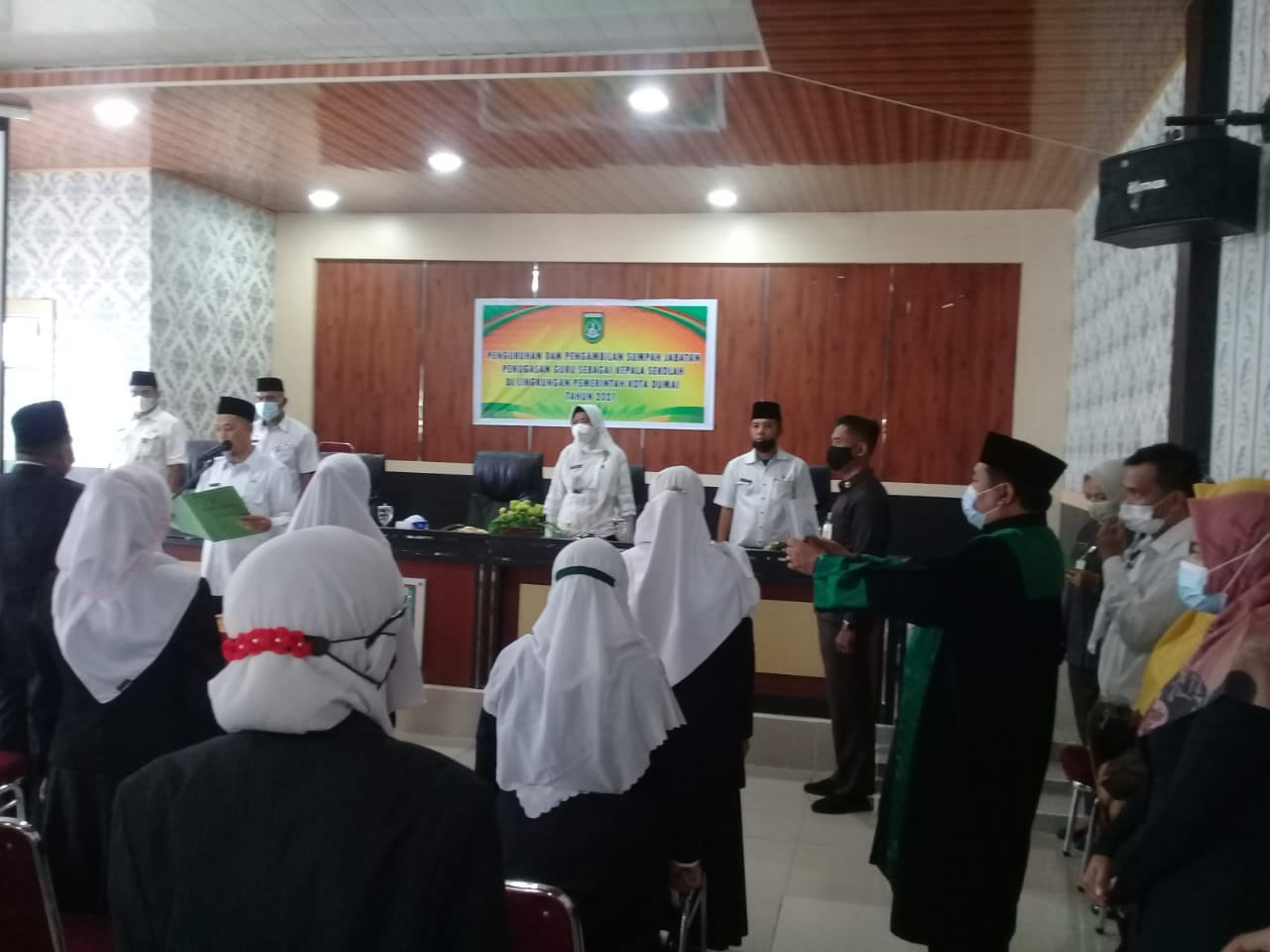 Walikota Dumai Lantik Sejumlah Kepala Sekolah