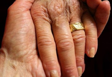 Nenek Ini Nekat Pura-pura Hamil Agar Dinikahi Kekasih