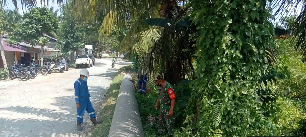 Serka Fahrizal Purba Cek Kondisi Pipa PHR dan Lakukan Komsos
