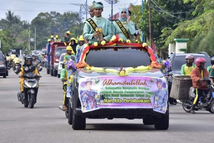 Piala Adipura Diarak Keliling Kota Bengkalis