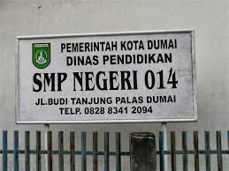 Parah...!!! Diduga Bukan Hanya Jual LKS, SMPN 14 Dumai Juga Sewakan Buku Paket Dana BOS kepada Siswa