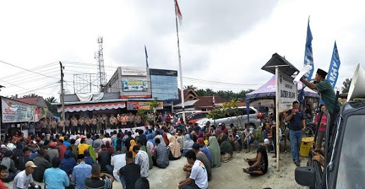Warga Kesumbo Ampai Melakukan Aksi, Demo Warga Minta Tahapan Pemilihan Segera Dilanjutkan