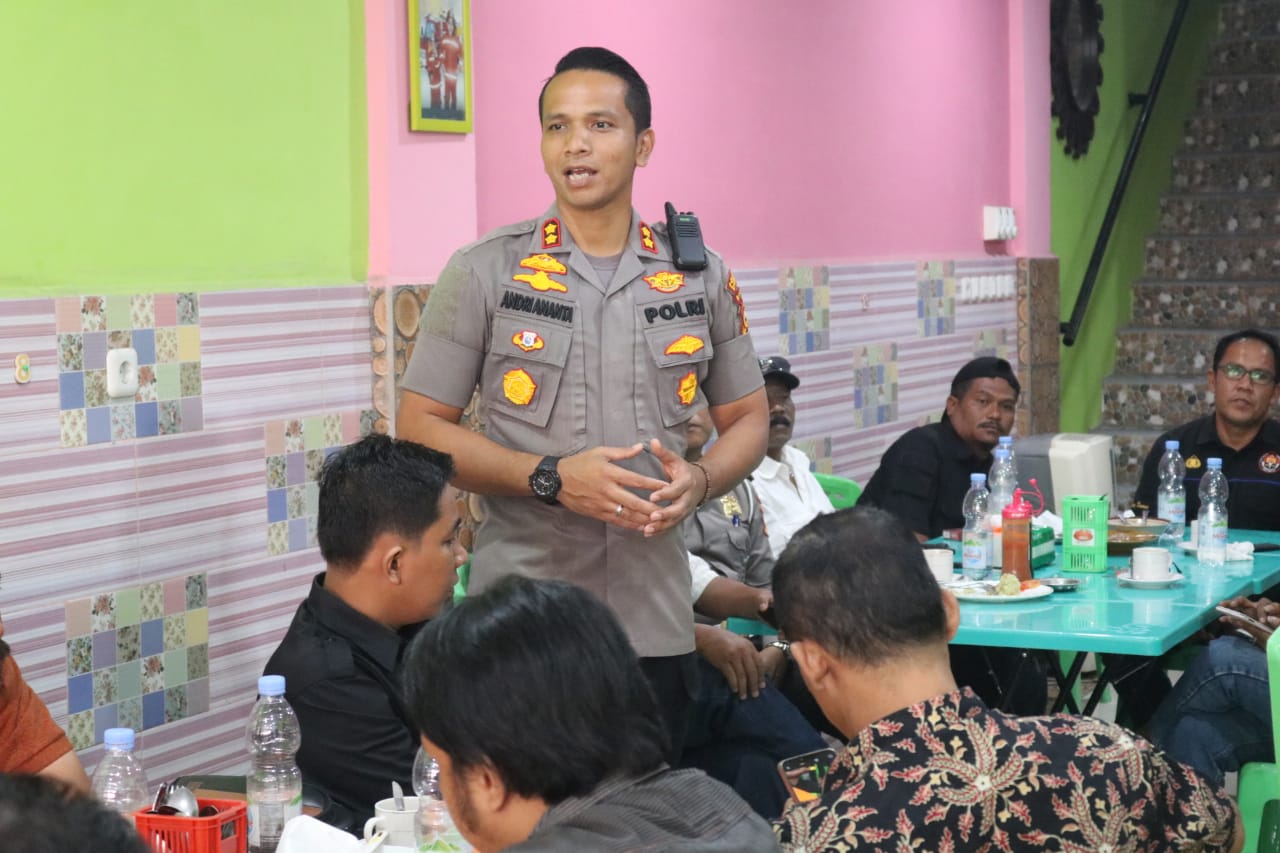 Silaturahmi & Coffe Morning Kapolres Dumai Bersama Insan Pers