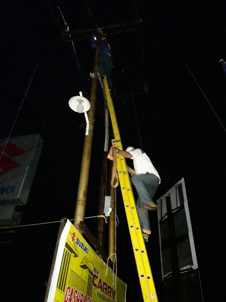 5 Jam Mati Lampu Warga Sahur Dalam Kegelapan
