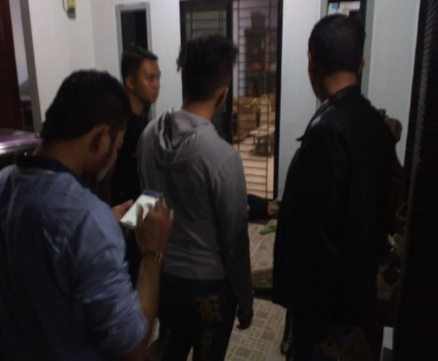 Dooorr...!!! Seorang Pria Terkapar Ditembak OTK