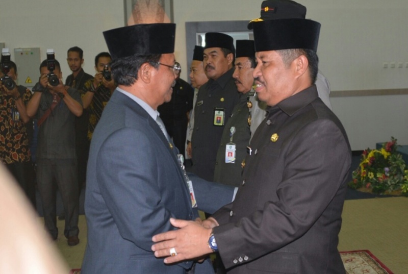 Bupati Amril Lantik 12 Pejabat Eselon II, Berikut Namanya