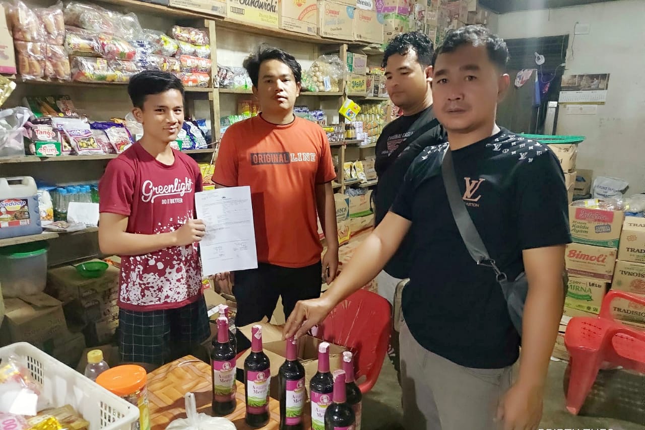 Sat Reskrim Polres Rohil Amankan 121 Botol Miras Jelang Ramadan