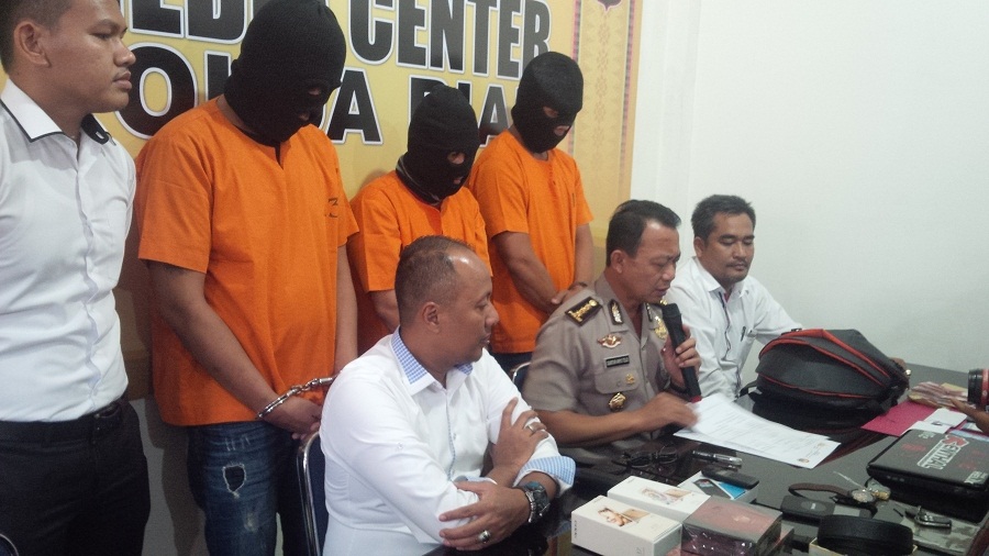 Nekat, Pria Penjaga Rumah Mewah ini Bawa Kabur Uang Majikan Rp900 Juta