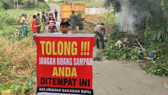 DLH Labuhanbatu Bersama Kelurahan Bakaran Batu Laksanakan Gotong Royong