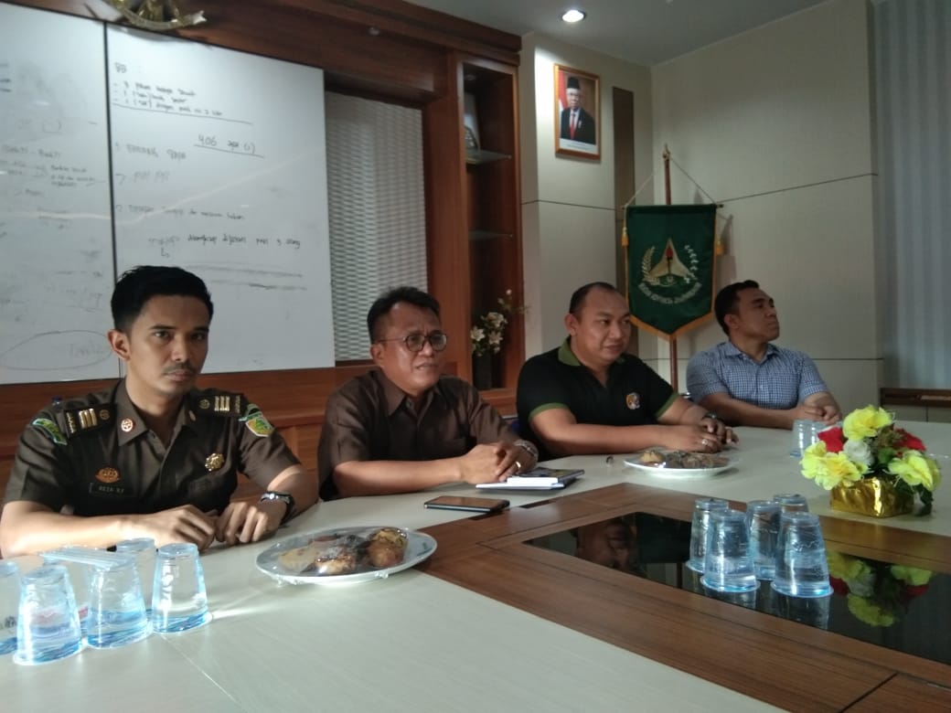 Kajari Rohul Bantah Anggotanya Terima Suap