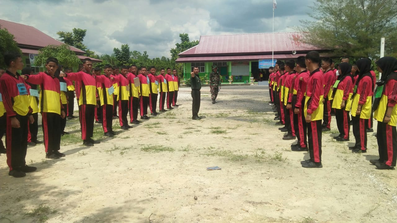 Kapten Inf Syuar Hendri Pimpin Langsung Pelatihan di SMKN 6