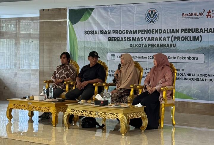 Maknai Hari Kesaktian Pancasila, PLN NP UP Tenayan Dorong Semangat Gotong Royong melalui Program Kampung Iklim
